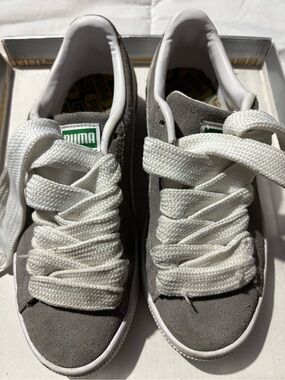 PUMA Suede Sneakers for kid size 4